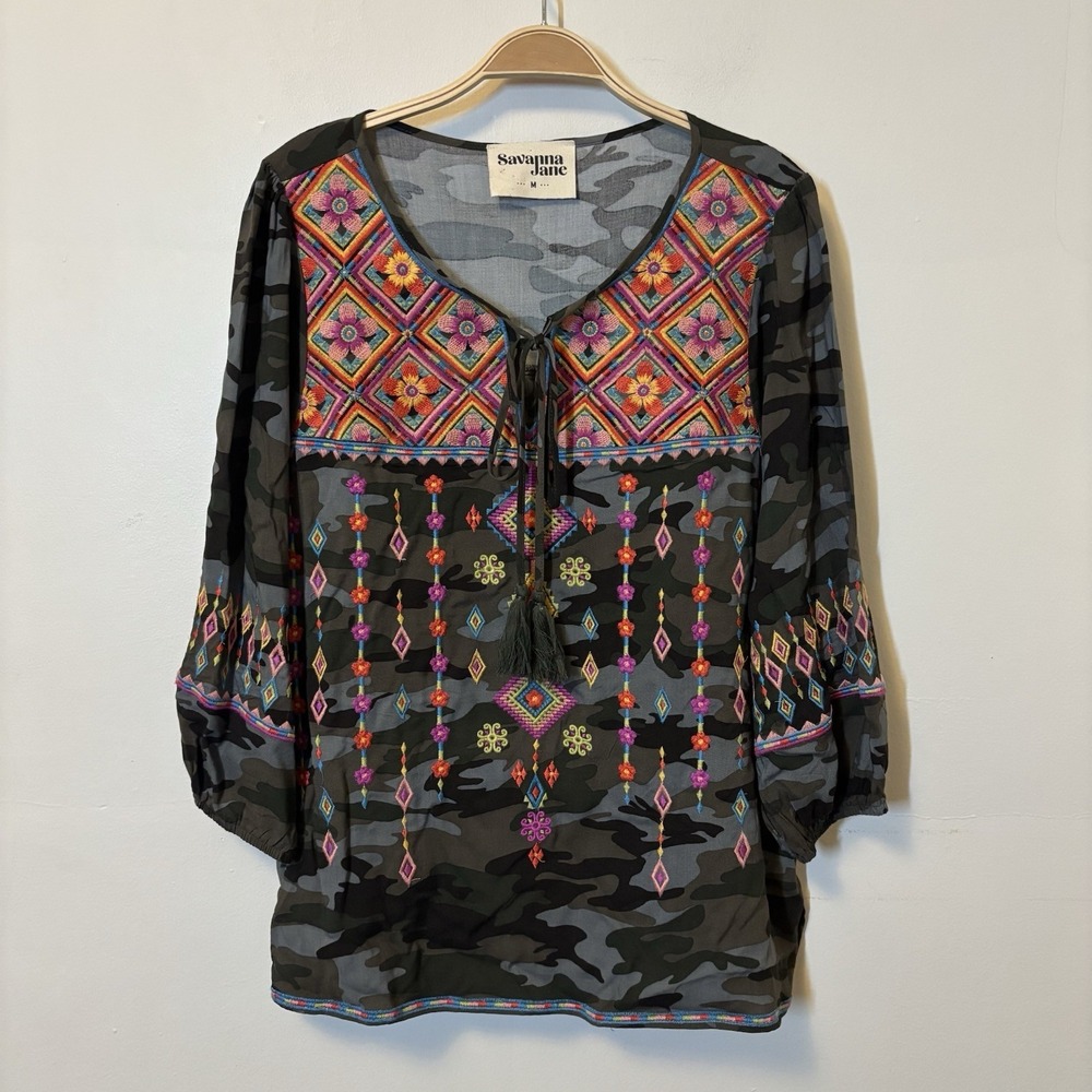 Savannah Jane Blouse Camo Embroidered Tunic Boho Vibrant Country M Rayon‎